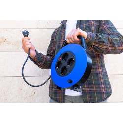 Enrollacables 10 m 3 g 1,00 mm² 4 tomas bipolares con t/tl hogar con protector termico