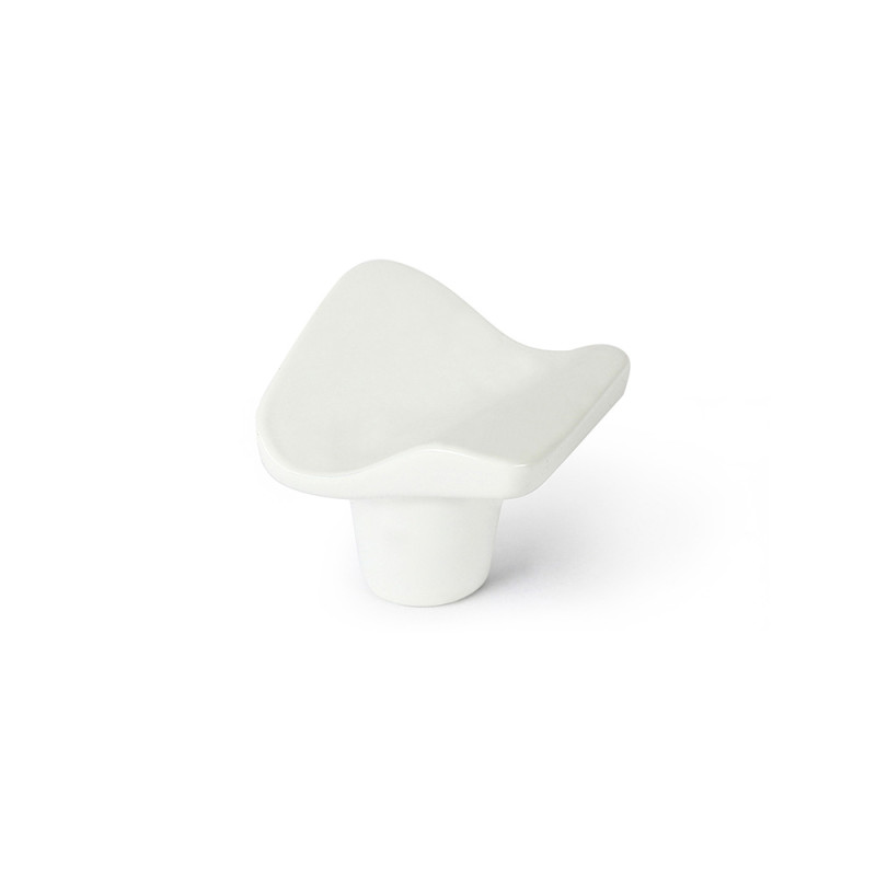 Blister con 4 pomos metálicos para mueble, con acabado blanco mate mod. 749 32x32mm rei Blister con 4 pomos metálicos para mueble, con acabado blanco mate mod. 749 32x32mm rei