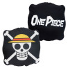 Cojin 3d one piece aprox. 30 x 30 cm