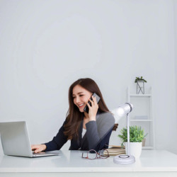 Lámpara de escritorio led 3 en 1 modelo b